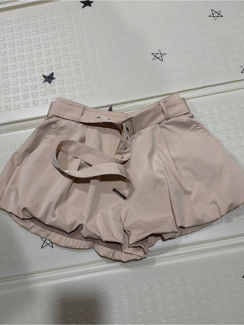 High-Waist Pleated Skort with Matching Belt — Light Blush